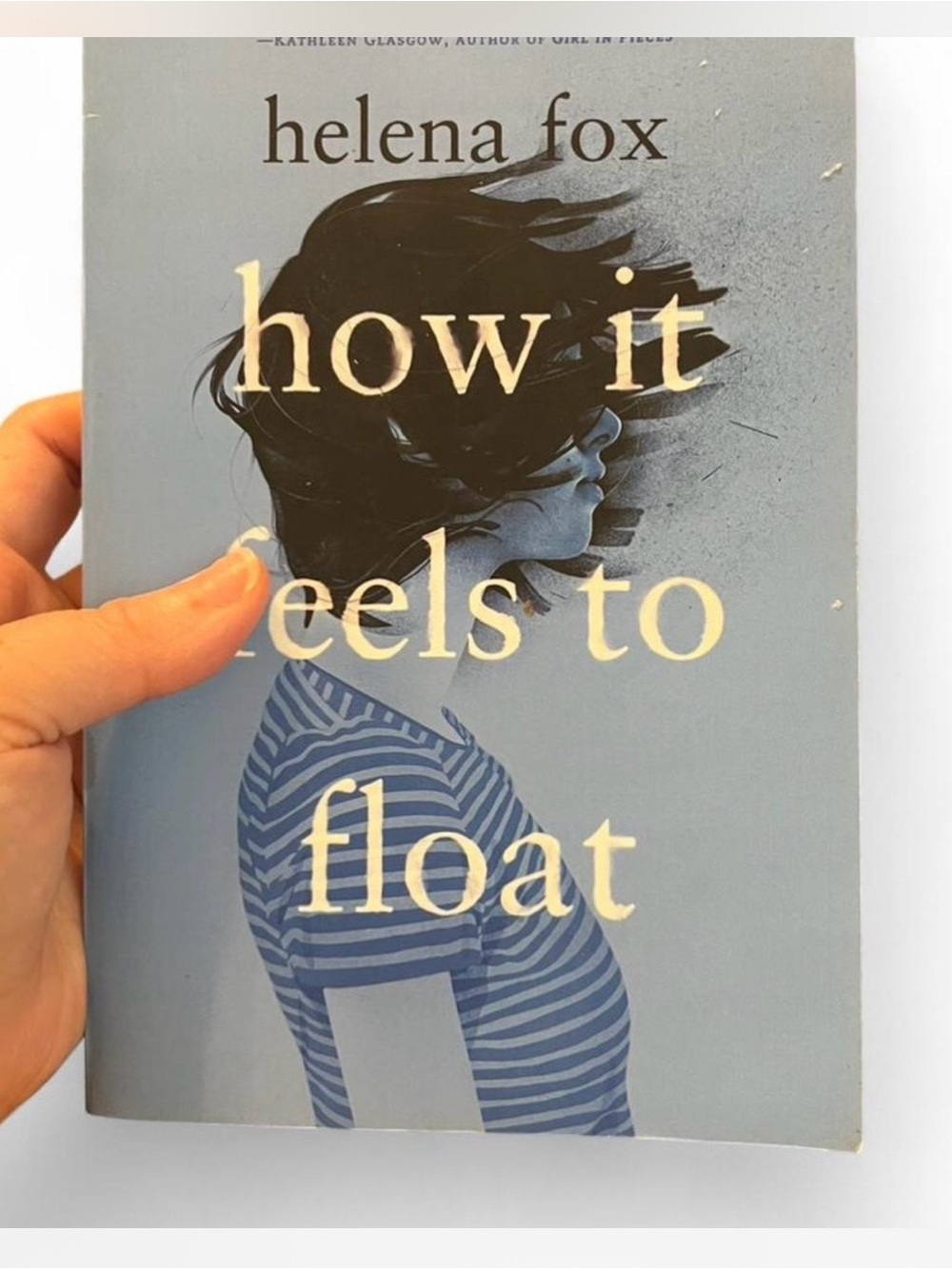How It Feels to Float by helena fox - Blue Cover Paperback